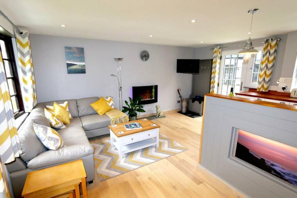 20 Tudor Court " Four Star Aa Accommodation" Hayle Exterior foto
